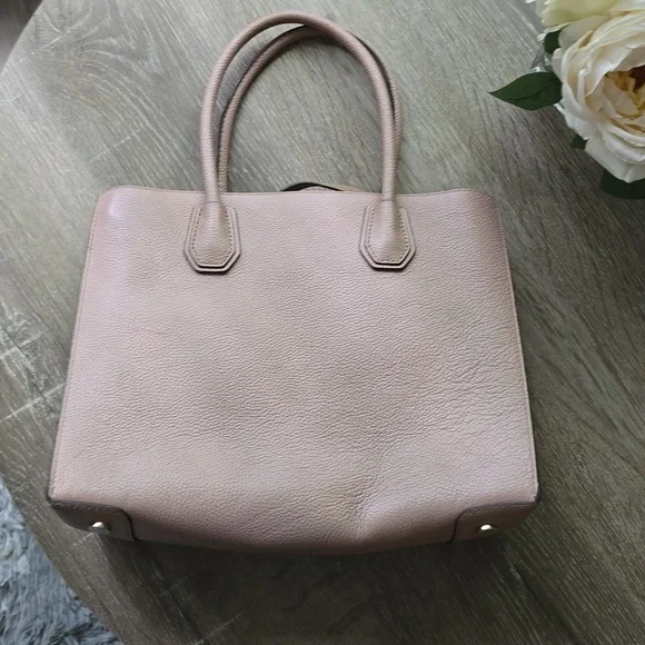 Michael kors purse - Picture 5 of 7